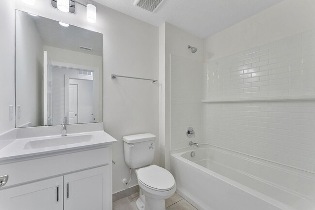 Building Photo - 247 Preserve Trl N