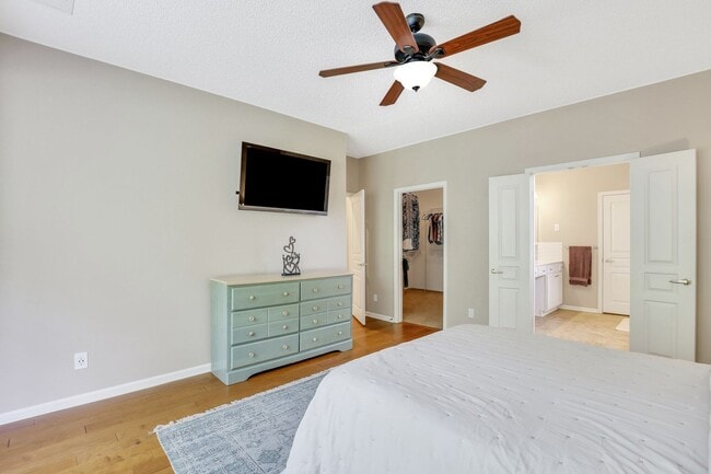 Building Photo - Stunning 2 bedroom, 2 bath in Bluffton