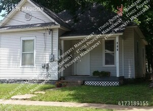 Building Photo - 817 W Madison-