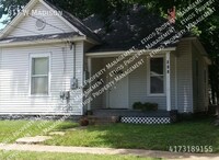 Building Photo - 817 W Madison-