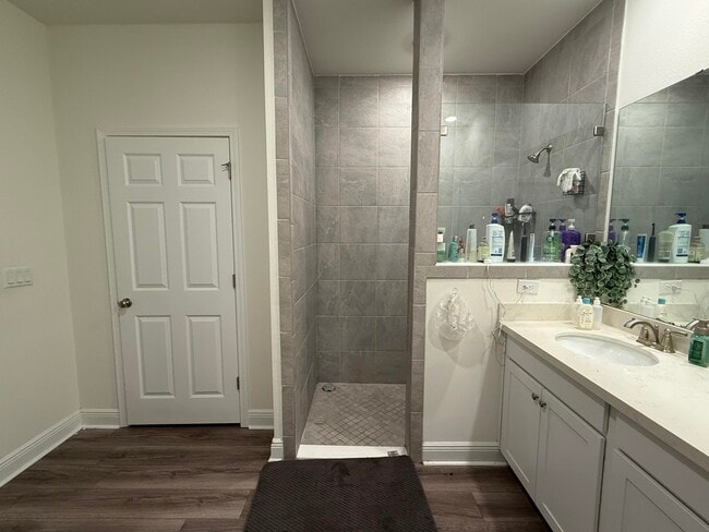 Building Photo - 18 W Sky Wy