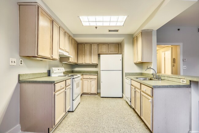 Building Photo - Junior League - 3039 M