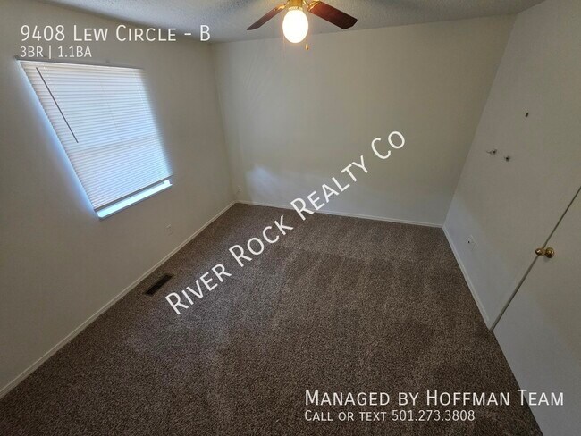 Building Photo - 9408 Lew Cir