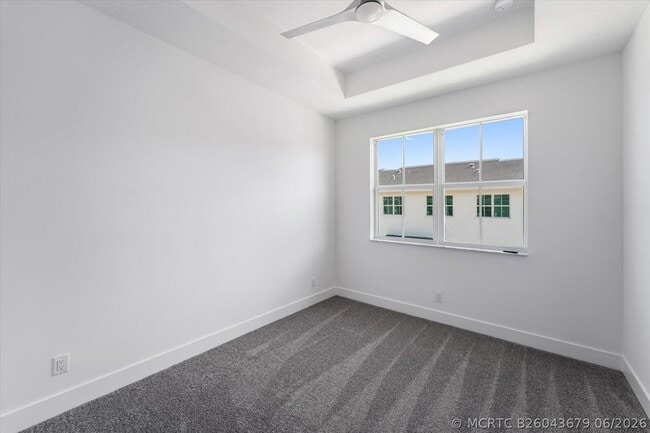 Building Photo - 12546 Gross Pointe Dr
