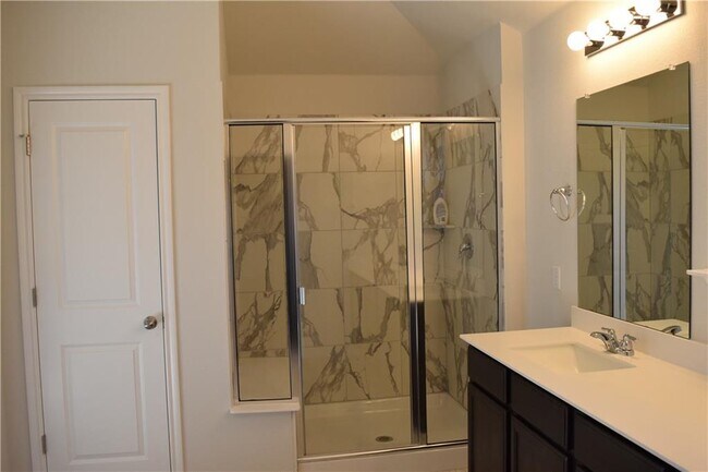 Building Photo - 2504 Caddo Canoe Dr