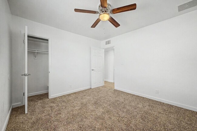 Building Photo - 3519 W Orchid Ln