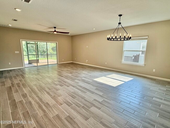 Building Photo - 309 St Vincent Dr