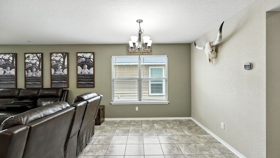 Building Photo - 208 Gatewood Clf