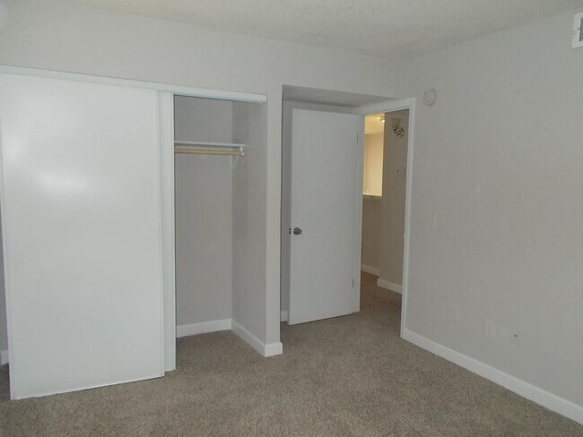 Building Photo - 2732 Alicialynn Way