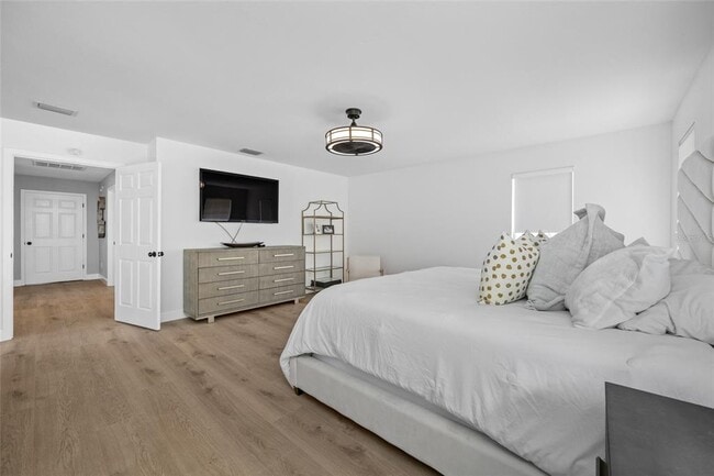 Building Photo - 2808 Southpointe Ln