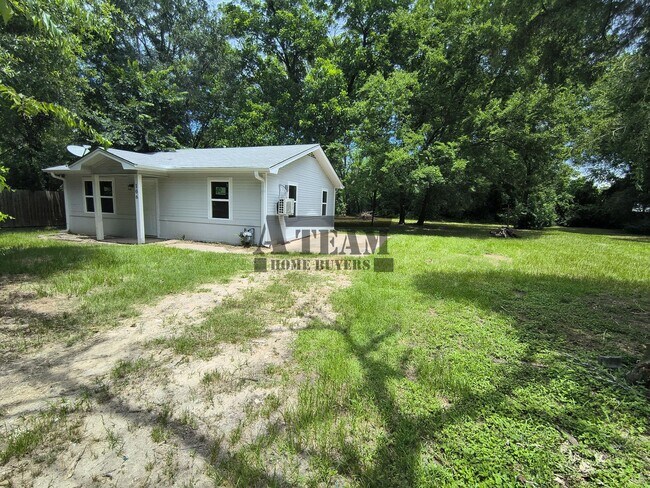 Building Photo - Cozy 2 Bed 1 Bath home for rent!