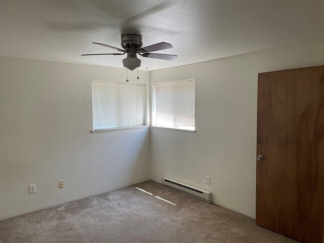 Building Photo - 420nw16