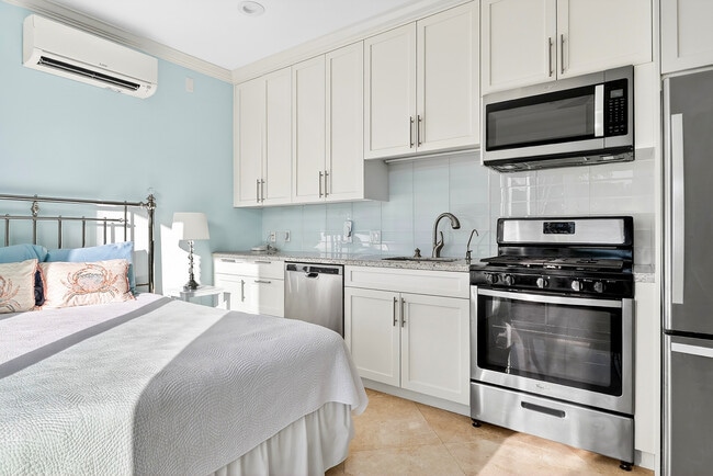 Building Photo - 107 E Inlet Dr