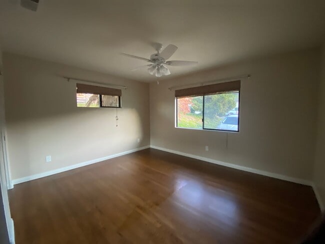 Building Photo - Fabulous House w/Great Backyard w/View and A/C in Casa De Oro!