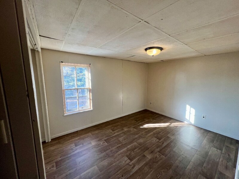 Building Photo - 1713 Erie Ave