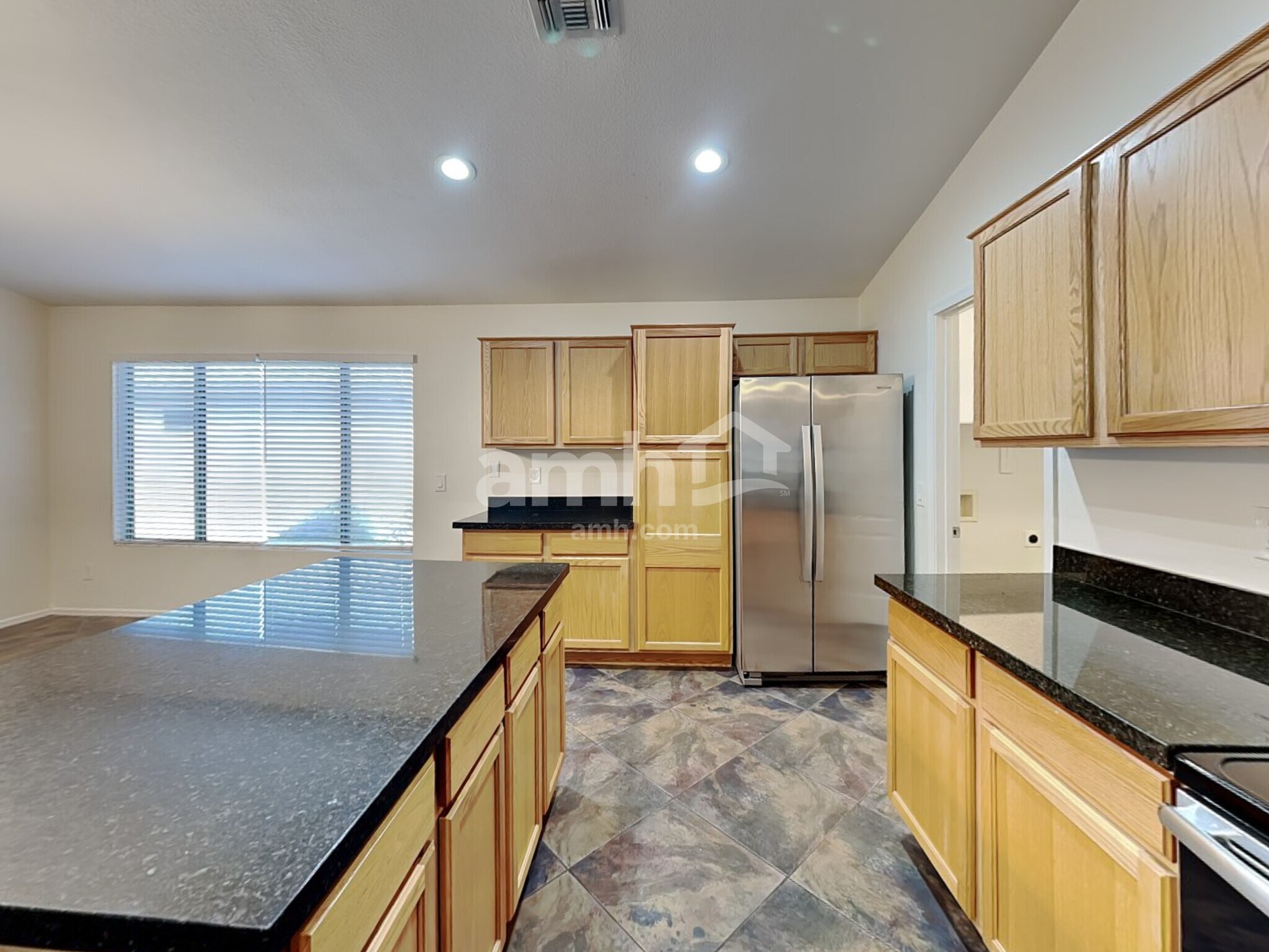 Building Photo - 15912 W Carmen Dr