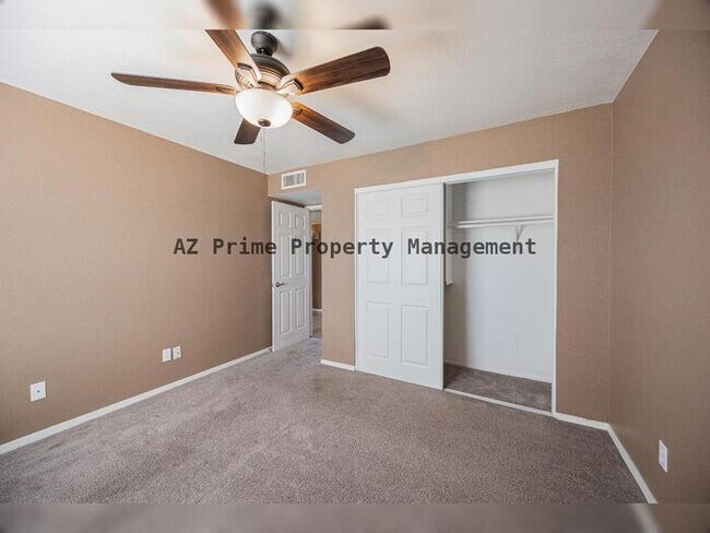 Building Photo - 3434 W Kings Ave