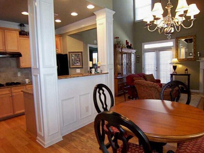 Building Photo - 6128 Prestwood Dr