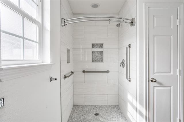 Building Photo - 1006 Throckmorton St