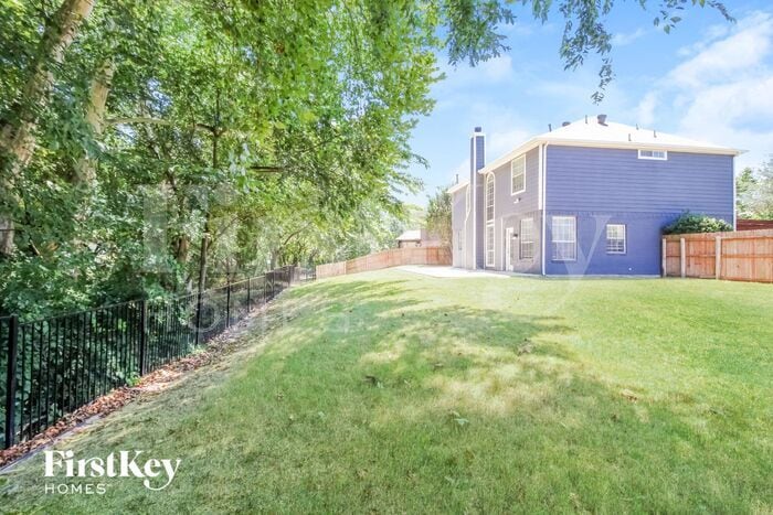 Building Photo - 3601 Creekview Ct