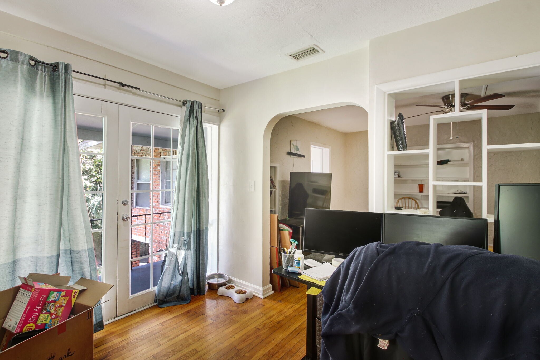 Building Photo - 2353 Spring Park Rd