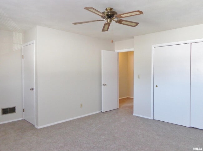 Building Photo - 4724 W Merol Ct