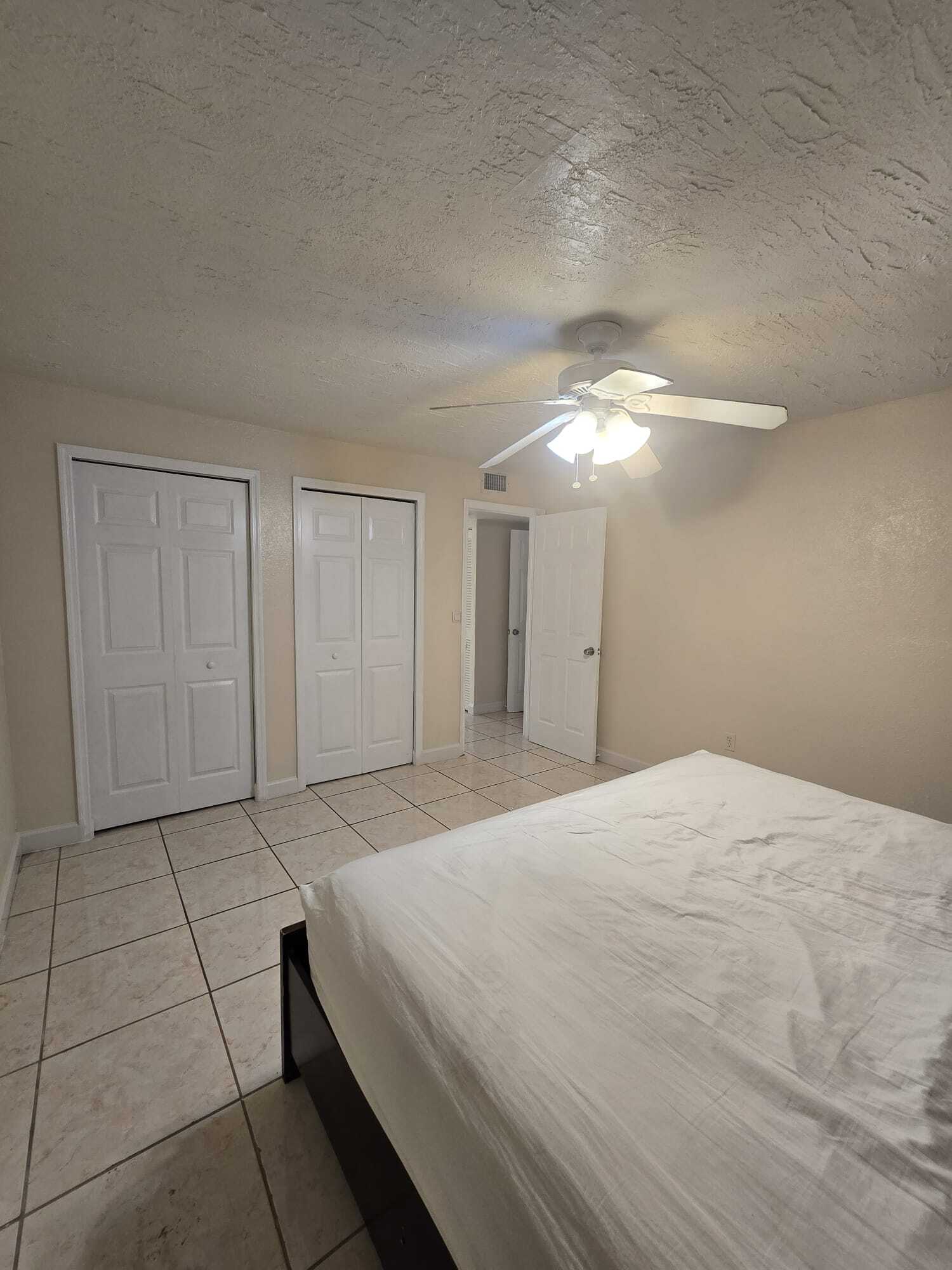 Building Photo - 28021 SW 142nd Ct