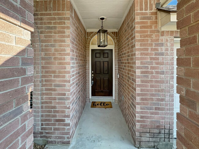 Building Photo - 5106 Ascot Pl