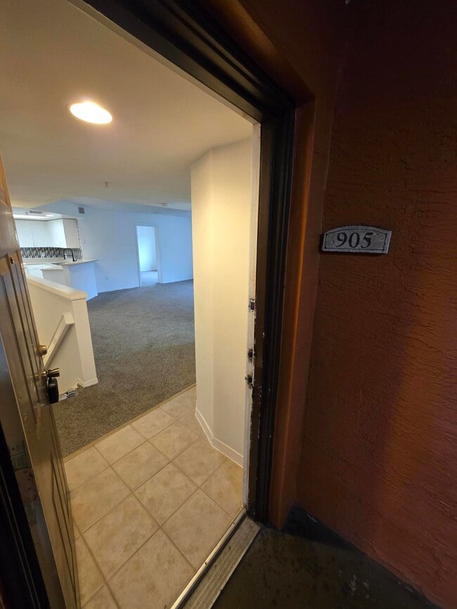 Building Photo - 4175 N Haverhill Rd