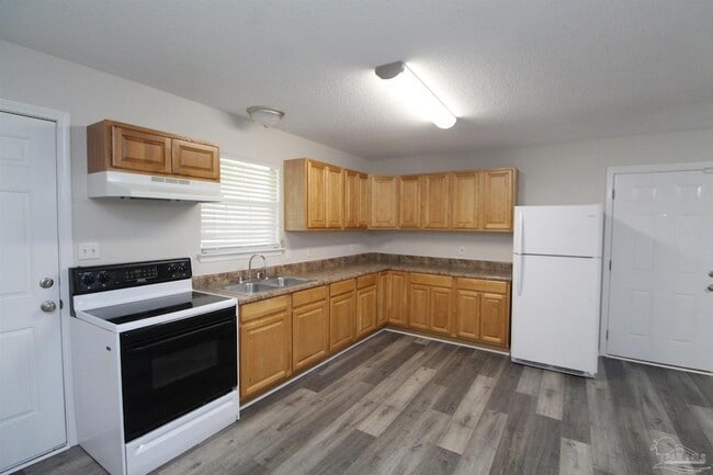 Building Photo - 2517 N 7th Ave