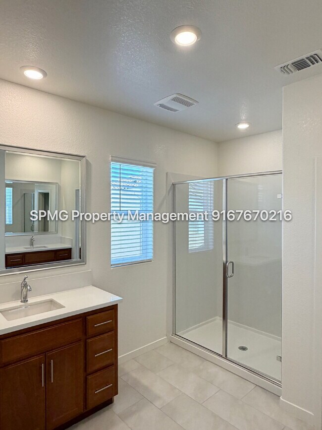 Building Photo - "Modern Rocklin Home : Spacious 3-Bedroom Home with Elegant Hardwood Accents!"
