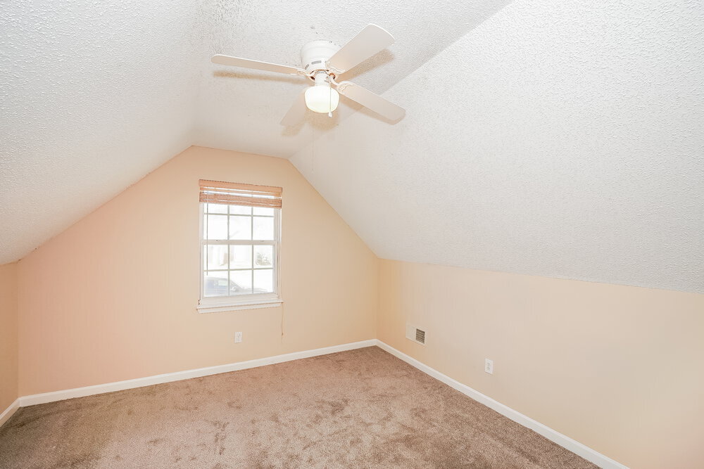 Building Photo - 12330 Summer Creek Ln