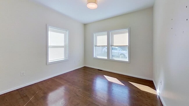 Building Photo - 30 Hazelwood St