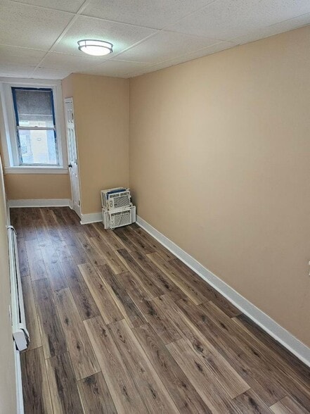 Building Photo - 58 S Main St