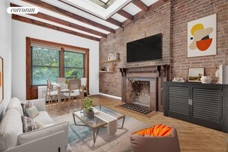 Building Photo - 310 W 89th St