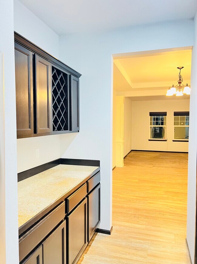 Building Photo - 5815 148th Pl NE