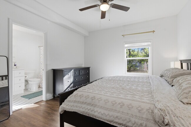 Building Photo - 3203 N Bailey St