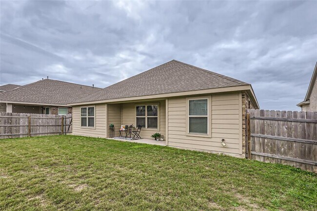 Building Photo - 5867 San Savino Dr