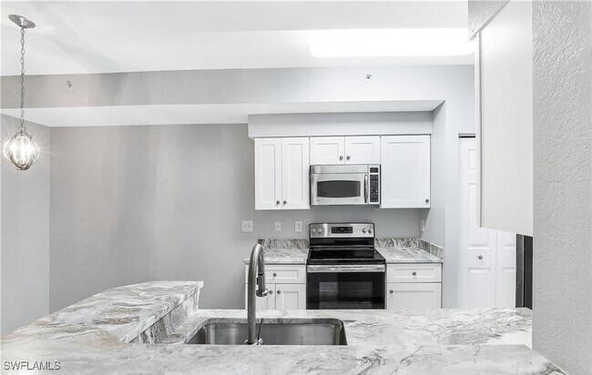 Building Photo - 4635 St Croix Ln