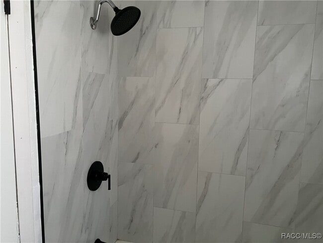 Building Photo - 8 W Murray St