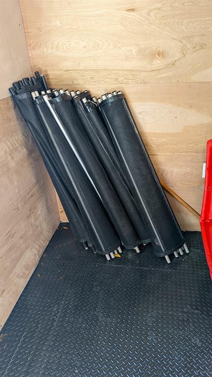 Building Photo - 2450 Hawthorne St