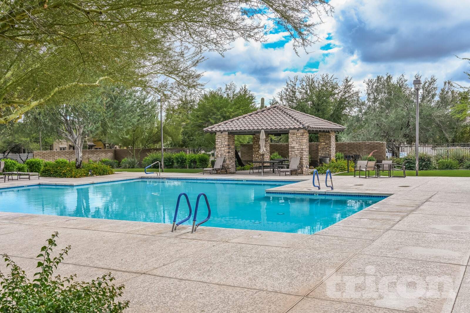 Building Photo - 12509 W Via Dona Rd