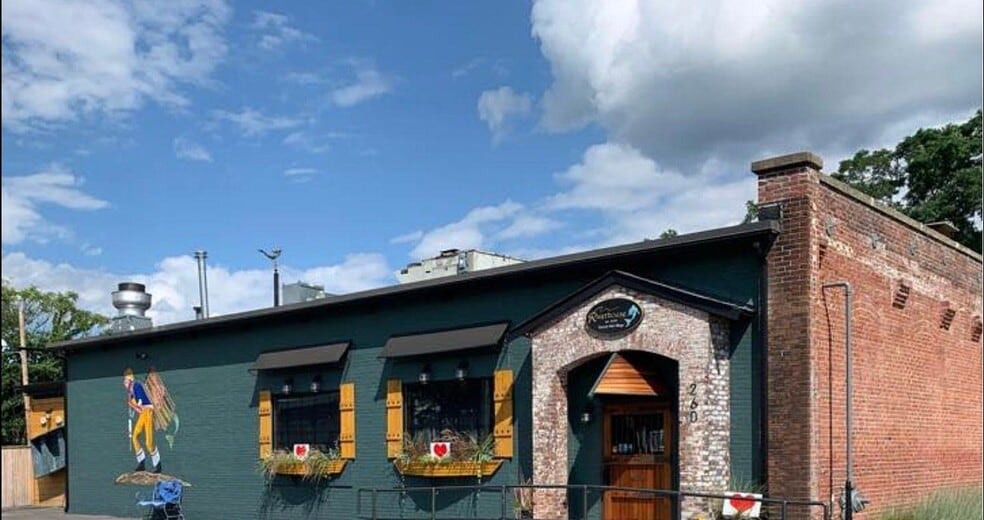 Building Photo - 62 E Water St