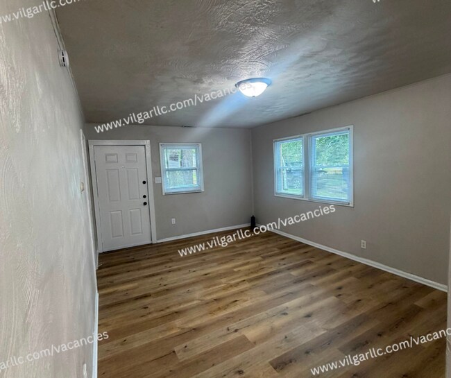 Building Photo - 260 Van Buren St