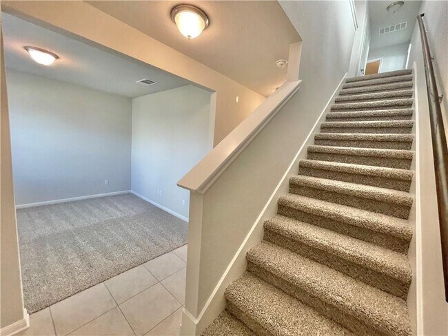 Building Photo - 2040 Arendale Dr