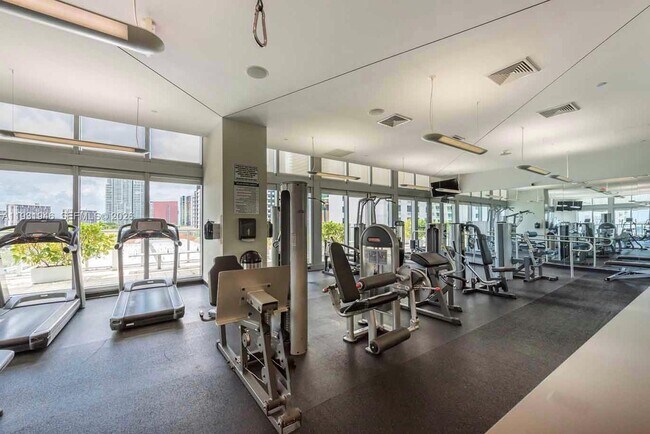 Building Photo - 79 SW 12th St