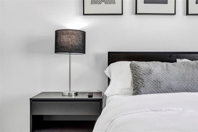 Building Photo - 4128 Willowbend Blvd