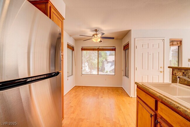 Building Photo - 3060 Casey Dr