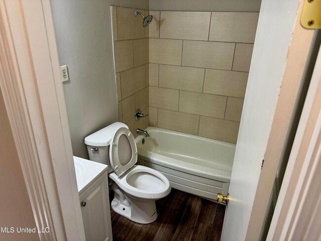 Building Photo - 1268 Staunton Dr