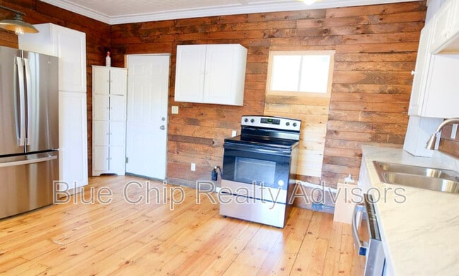 Building Photo - 114 Garvins Falls Rd
